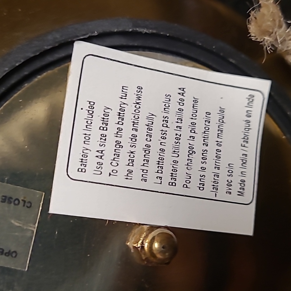 Propeller Tabletop Clock - Picture 6 of 10